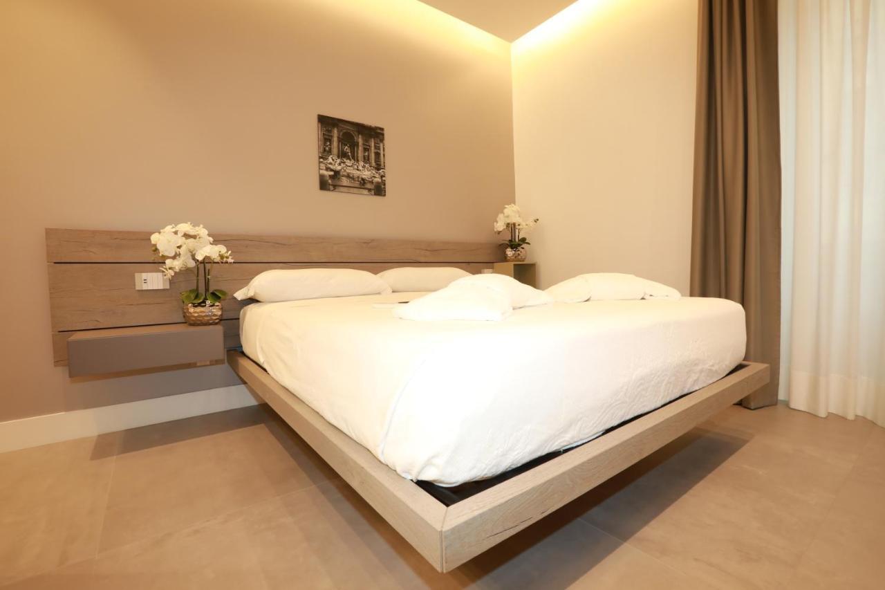 Unique Luxury * Rom